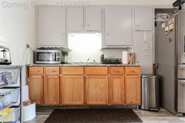 11300 Hubbell Street, Detroit, MI 48227