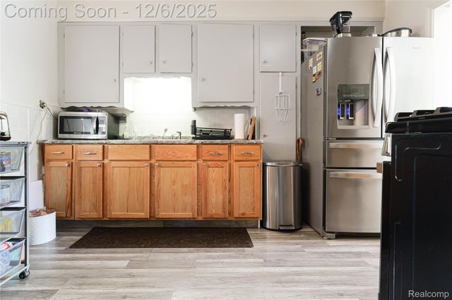 11300 Hubbell Street, Detroit, MI 48227