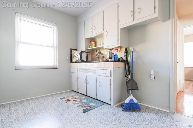 11300 Hubbell Street, Detroit, MI 48227