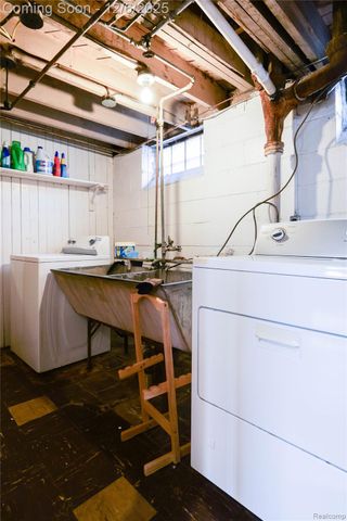 11300 Hubbell Street, Detroit, MI 48227