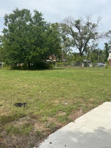 20195 Omira Street, Highland Park, MI 48203