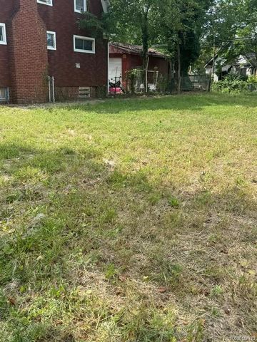 20195 Omira Street, Highland Park, MI 48203