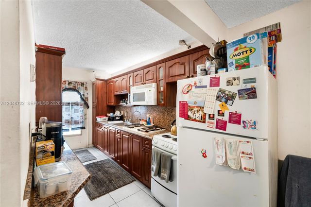 20337 NE 2nd Avenue 2, Miami, FL 33179