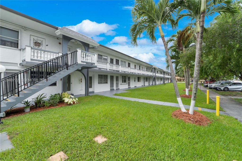 20337 NE 2nd Avenue 2, Miami, FL 33179