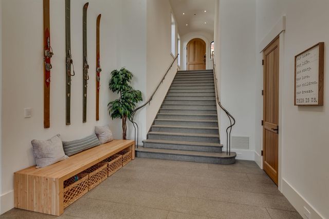 1733 Christy Lane, Olympic Valley, CA 96146