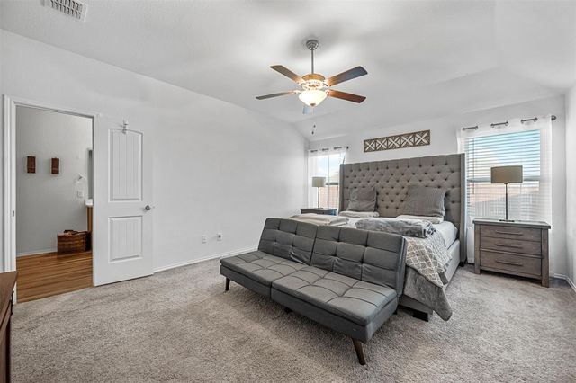 424 Pollyann Trail, Fort Worth, TX 76052