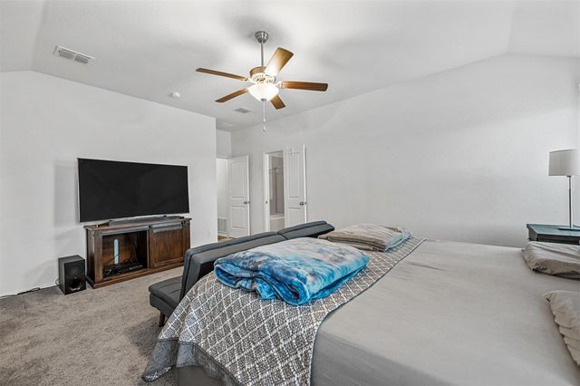 424 Pollyann Trail, Fort Worth, TX 76052