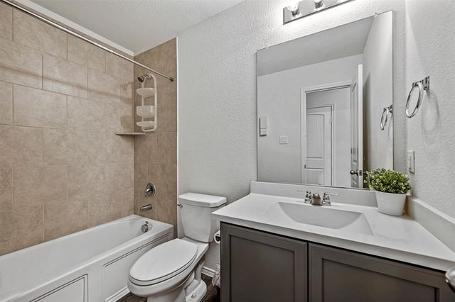 424 Pollyann Trail, Fort Worth, TX 76052