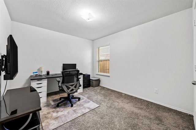 424 Pollyann Trail, Fort Worth, TX 76052