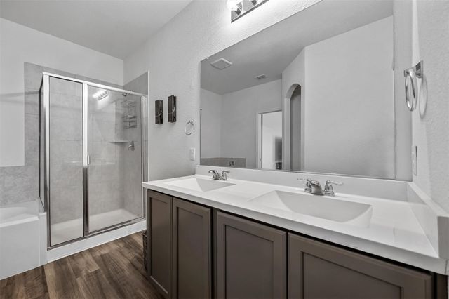 424 Pollyann Trail, Fort Worth, TX 76052