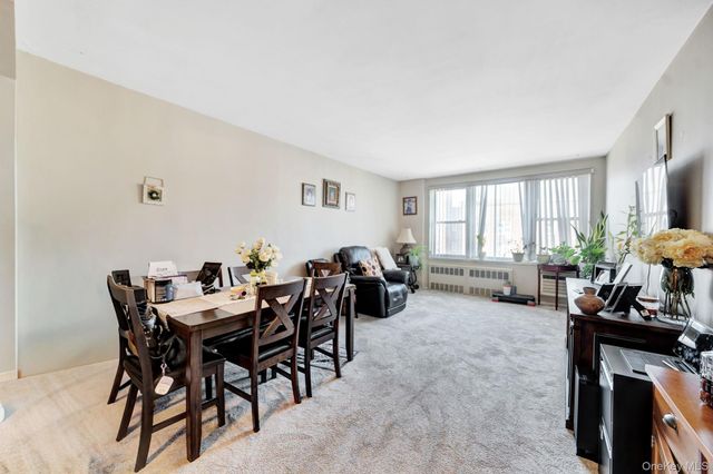333 Bronx River Road 712, Yonkers, NY 10704