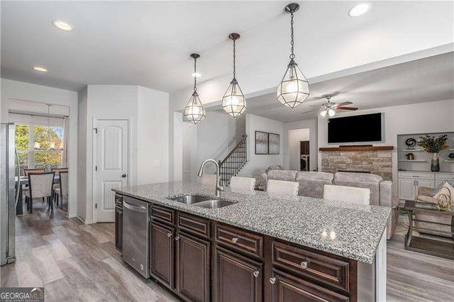 105 Hamilton Pointe Drive, Mcdonough, GA 30253