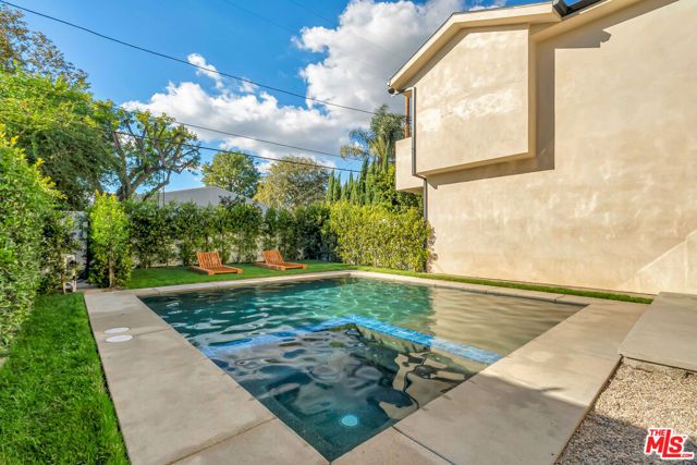 5935 Yarmouth Avenue, Encino (los Angeles), CA 91316