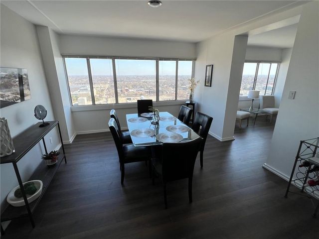 2510 Grand Boulevard 3001, Kansas City, MO 64108