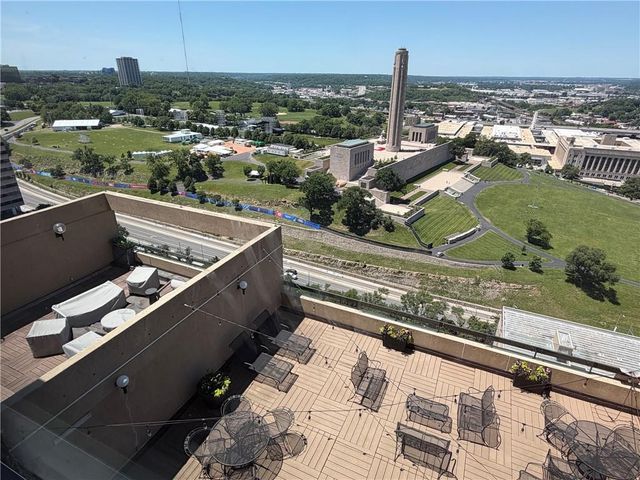 2510 Grand Boulevard 3001, Kansas City, MO 64108