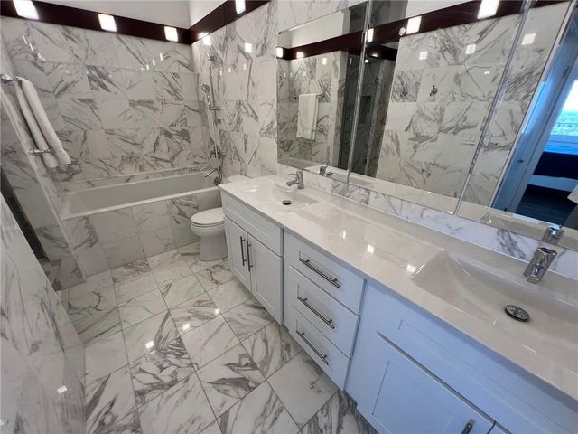 2510 Grand Boulevard 3001, Kansas City, MO 64108