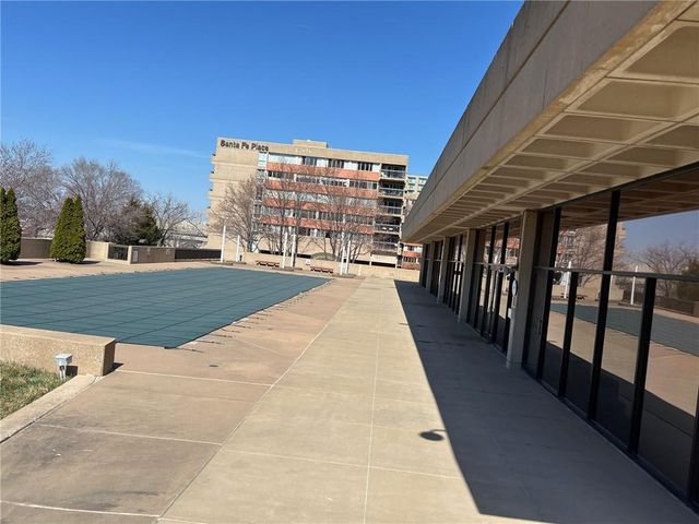 2510 Grand Boulevard 3001, Kansas City, MO 64108