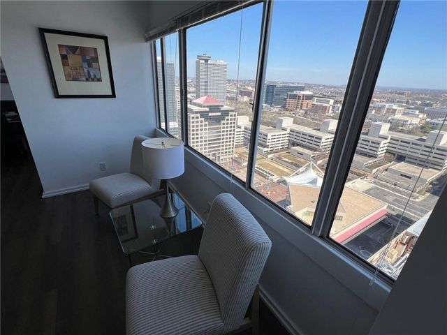 2510 Grand Boulevard 3001, Kansas City, MO 64108