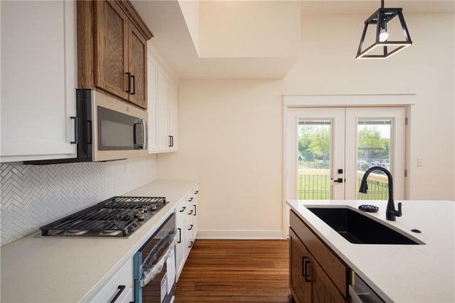 2211 Prairie Creek Drive, Kearney, MO 64060