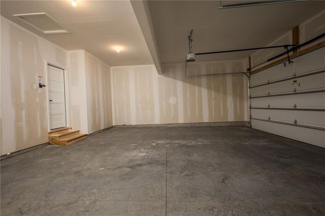2211 Prairie Creek Drive, Kearney, MO 64060