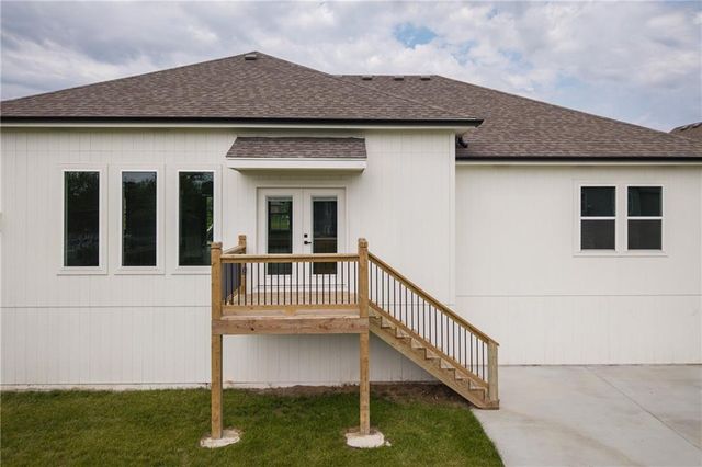 2211 Prairie Creek Drive, Kearney, MO 64060
