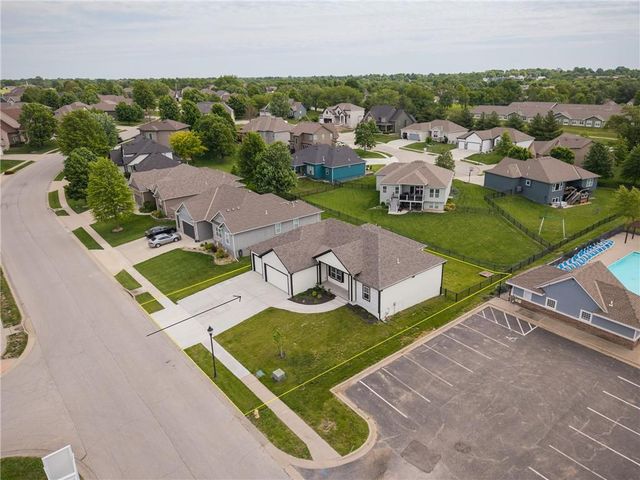 2211 Prairie Creek Drive, Kearney, MO 64060