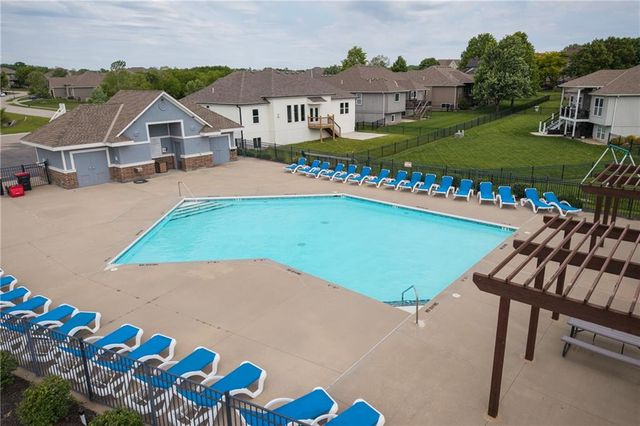 2211 Prairie Creek Drive, Kearney, MO 64060