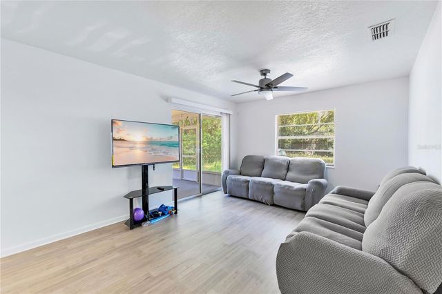 1725 CALIFORNIA AVENUE, St Cloud, FL 34769