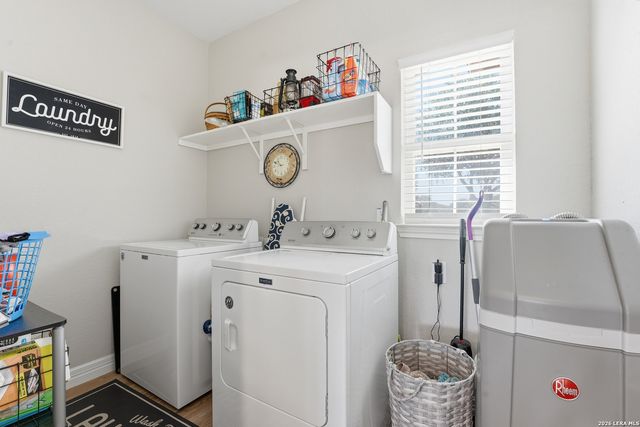 149 W Short Meadow Dr, Lytle, TX 78052