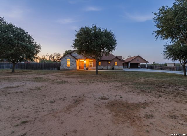 149 W Short Meadow Dr, Lytle, TX 78052