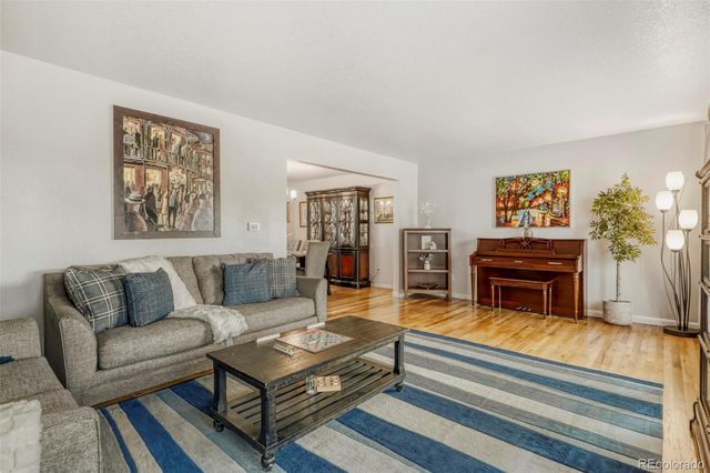 3416 S Akron Street, Denver, CO 80231