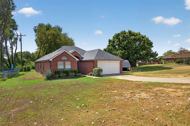 304 Daisy Road, Midlothian, TX 76065
