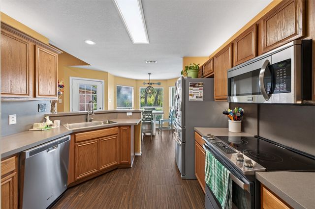304 Daisy Road, Midlothian, TX 76065