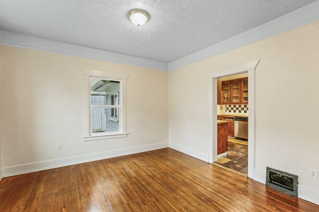 1611 W York Ave, Spokane, WA 99205