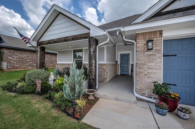 903 Dahlia, Noble, OK 73068