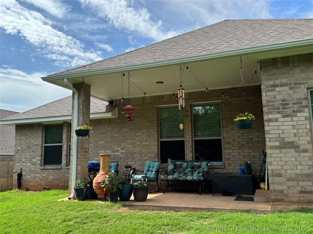 903 Dahlia, Noble, OK 73068