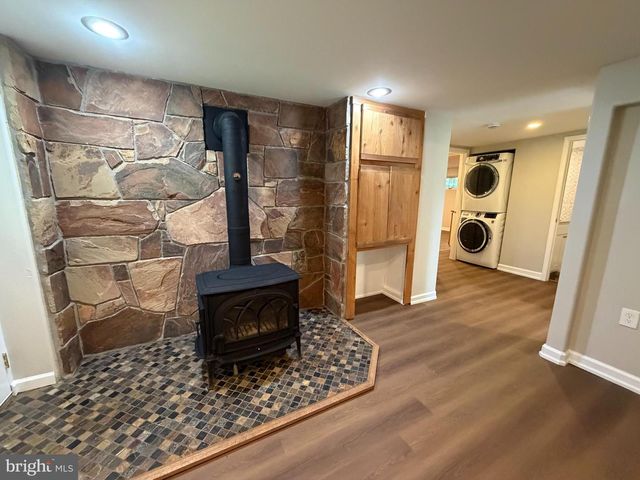 146 TRILLIUM TRAIL RD, Linden, VA 22642