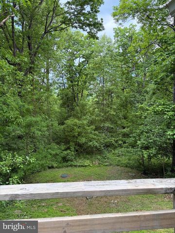 146 TRILLIUM TRAIL RD, Linden, VA 22642