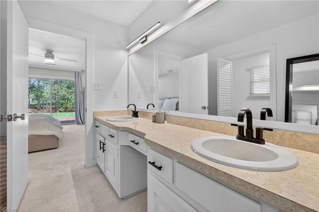 2256 Huckleberry TRL, Virginia Beach, VA 23456