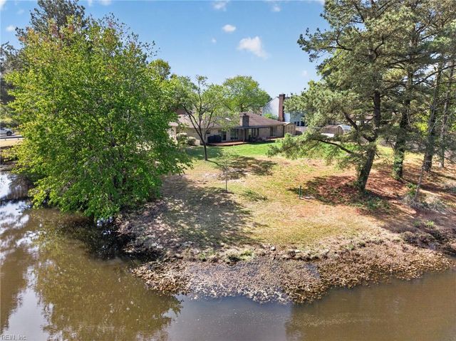 2256 Huckleberry TRL, Virginia Beach, VA 23456