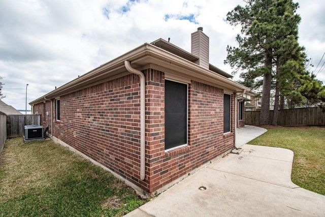 19106 Aquatic Drive, Humble, TX 77346