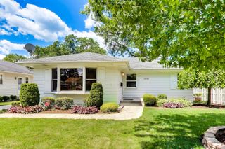 1010 Lyford Lane, Wheaton, IL 60189