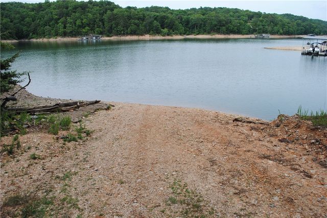 18178 Railroad Cut Road, Rogers, AR 72756