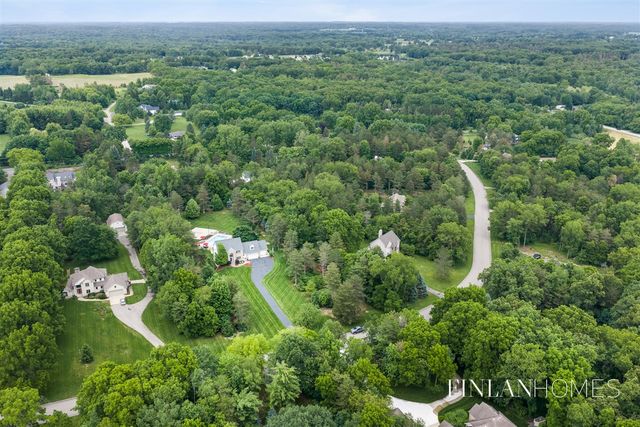 10310 E Rivershore Drive, Alto, MI 49302