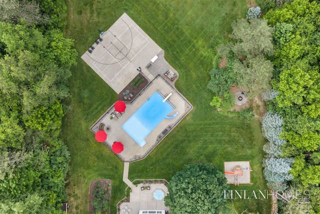 10310 E Rivershore Drive, Alto, MI 49302