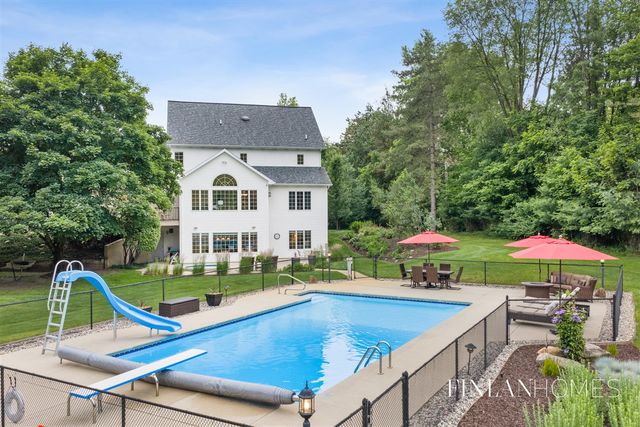 10310 E Rivershore Drive, Alto, MI 49302
