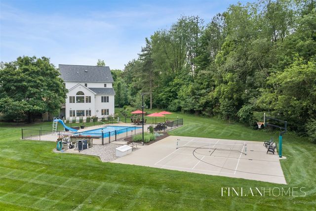 10310 E Rivershore Drive, Alto, MI 49302