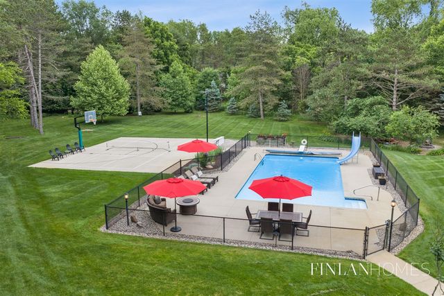 10310 E Rivershore Drive, Alto, MI 49302