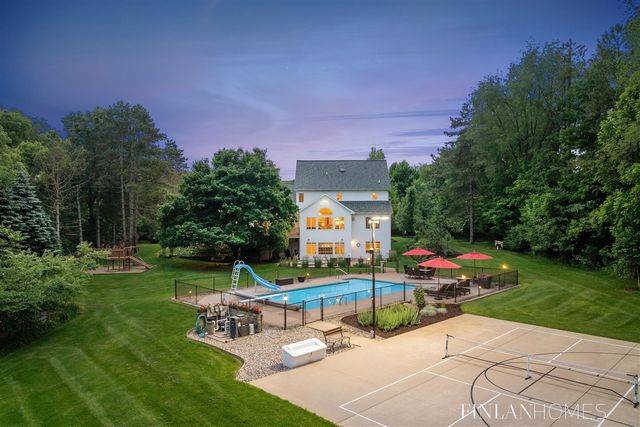 10310 E Rivershore Drive, Alto, MI 49302
