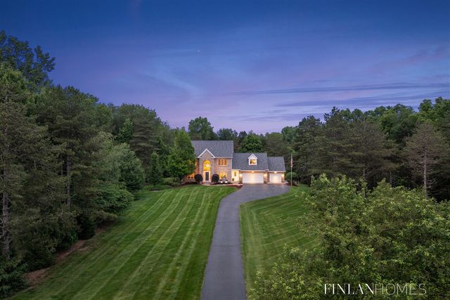 10310 E Rivershore Drive, Alto, MI 49302